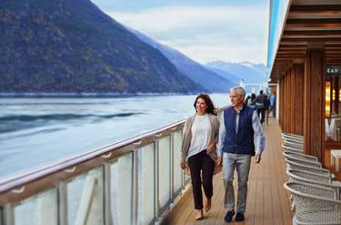 NCL Norwegian Bliss The Waterfront Lifestyle 1 ©Norwegian Cruise Line.jpg
